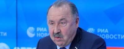Газзаев считает, что тренером сборной России нужно было назначить Семака