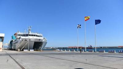 Дипломат объяснил недопуск российских кораблей в испанскую Сеуту