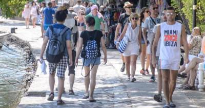 Коронавирус наступает: Черногория ужесточила правила въезда в страну