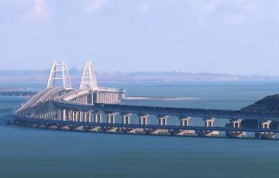 В Киеве признали Крымский мост «неразрешимой проблемой» для Украины