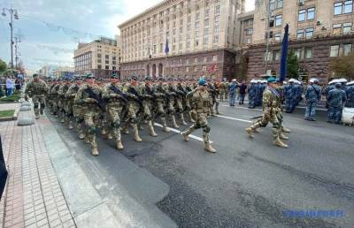Позор на украинском параде к 30-летию победы: присмотритесь к фото