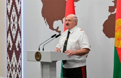 Лукашенко наградил сотрудников силовых ведомств