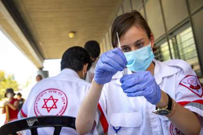 7 692 новых пациента в Израиле за сутки, количество тяжелых пациентов незначительно уменьшилось