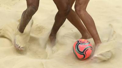 Сенегал разгромил Уругвай на ЧМ по пляжному футболу в России