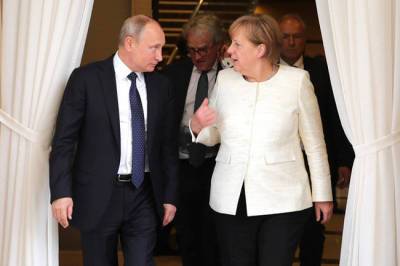 Последняя попытка Меркель навести стратегические мосты с Россией