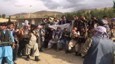 Отряды ополченцев освободили от талибов уезд в провинции Баглан