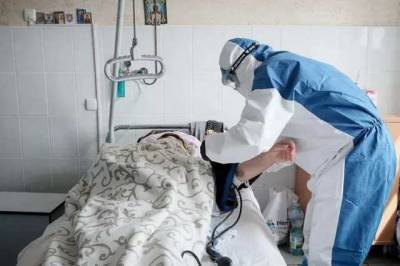 На Буковине после громкой свадьбы с тяжелым COVID-19 в больницу попали 20 человек