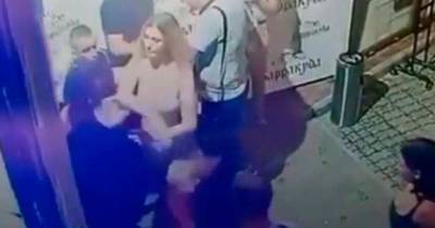 В Бердянске охранник клуба отправил женщину в нокаут