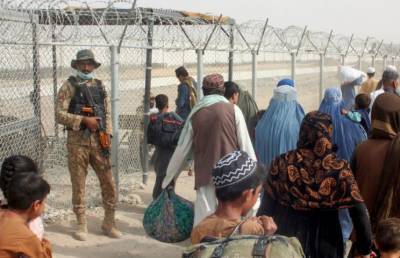 Беженцы из Афганистана прибыли к границам многих стран, но вот что заявило правительство