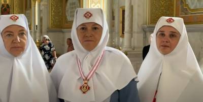 Одесское сестринство милосердия УПЦ наградили орденом РПЦЗ