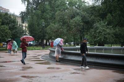 «Водоканал» подготовился к дождливым выходным в Петербурге