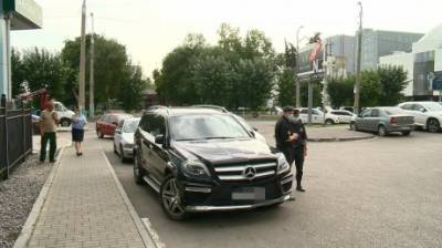 В Пензе приставы арестовали и эвакуировали машины должников