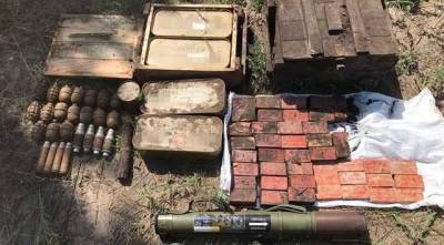 Пять схронов с оружием и боеприпасами выявлены в Николаеве, Киевской и Луганской областях, - СБУ
