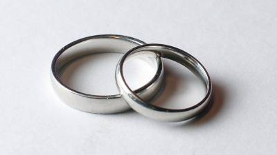 Неравный брак: ТОП-5 звездных пар с разницей в возрасте более 15 лет