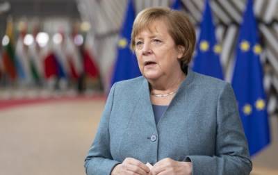 Меркель призвала возобновить встречи в нормандском формате