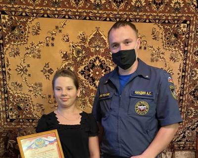 12-летнюю Надю Карпухину хотят наградить нагрудным знаком МЧС России