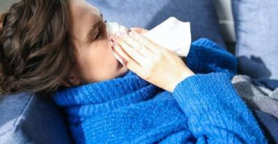Медики рассказали, можно ли одновременно болеть гриппом и ковидом
