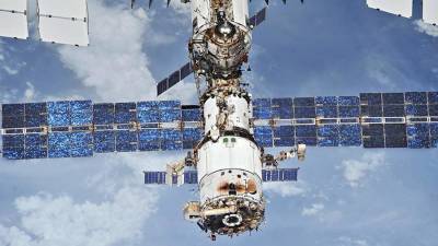 Орбиту МКС подняли для подготовки к старту «Союза» с актрисой и режиссером на борту