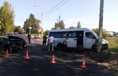 Подробности ДТП с микроавтобусом в Твери: пострадали пять человек