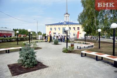 В столице Коми обновили железнодорожную платформу и обустроили сквер у вокзала