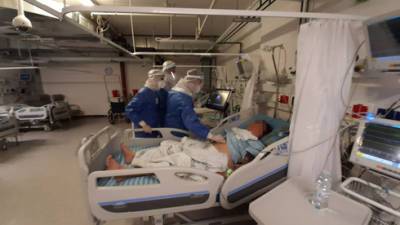 Свидетельства медсестер: умирающие в муках от коронавируса жалеют лишь об одном