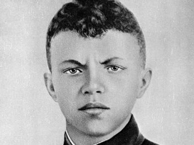 Какой факт биографии Александра Матросова скрывали в СССР
