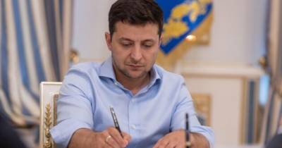 Зеленский одобрил санкции СНБО против Гужвы и Шария