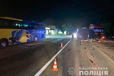 В Николаевской области произошло тройное смертельное ДТП с автобусом