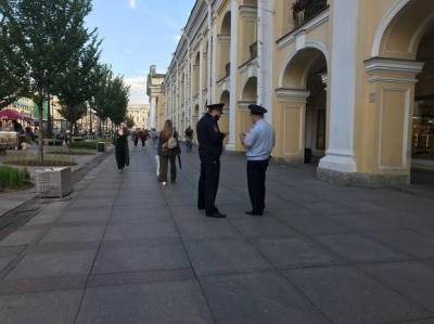 В Санкт-Петербурге полиция прикрыла «Ленинградский Гараж Сейл»