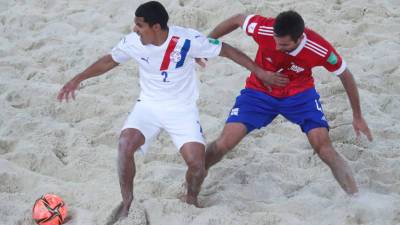 Сборная России победила команду из Парагвая на чемпионате мира по пляжному футболу