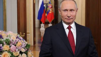 Владимир Путин осмотрел Нижегородский кремль после реконструкции