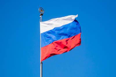 В Крыму развернули российский флаг длиной в один километр