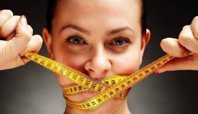 Хотите меньше есть и быстро похудеть? Используйте этот простой приём