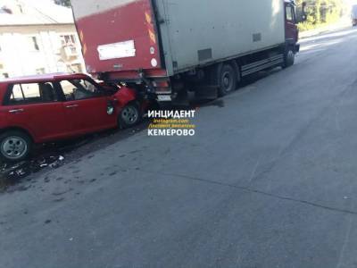 Соцсети: тройное ДТП произошло в Кемерове