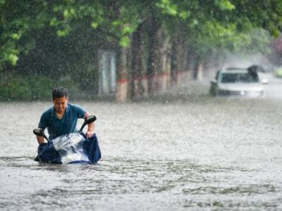 Китай страдает от наводнения - unn.com.ua - Китай - Украина - Киев - Бельгия - Турция - Германия - Чжэнчжоу