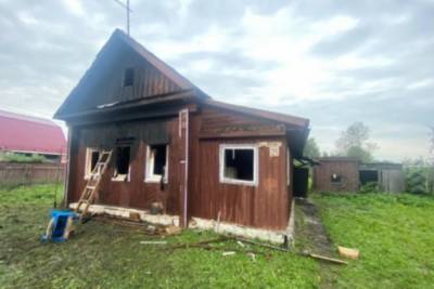 При пожаре в Красном-на-Волге погиб 79-летний костромич