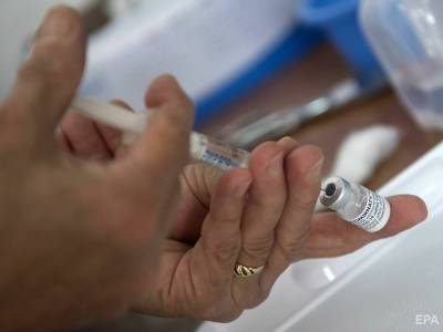 В мире сделали почти 5 млрд прививок от COVID-19 – данные Bloomberg
