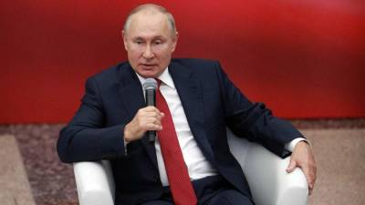 Путин заявил об эффективном прохождении Россией пандемии COVID-19