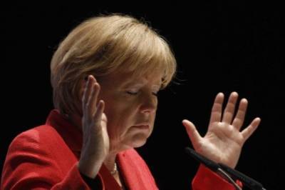 Немецкий политолог указал на неявную причину «прощальной гастроли» Меркель