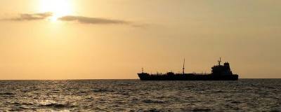 В Малайзии задержан танкер с россиянами на борту