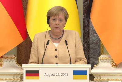 Меркель заявила, что Германия готова инициировать санкции против России из-за "Северного потока" и назвала условие