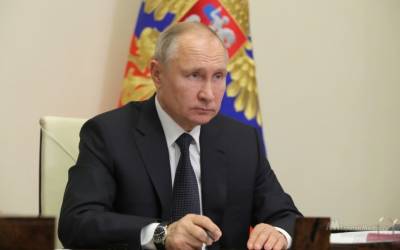 Путин заявил, что соцвыплаты, списанные на кредиты, необходимо вернуть людям