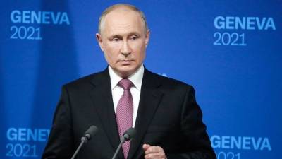 «Он не министр обороны, а иностранных дел»: Путин пошутил о позиции Лаврова