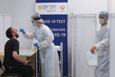 Заболеваемость Сovid-19 в России снижается, но медленно