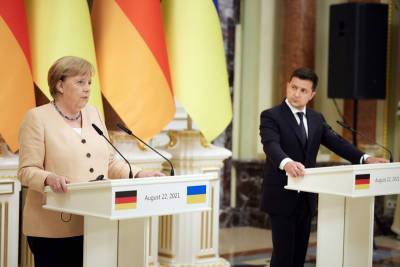 В Госдуме оценили визит Меркель в Киев