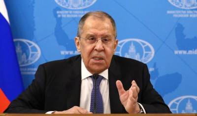Лавров: Россия готовит меры по защите соотечественников за рубежом