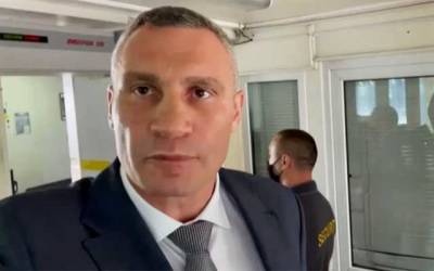 Власть демонстрирует мелочность и слабость, - Кличко отреагировал на инцидент с визитом Меркель в аэропорту "Борисполь"