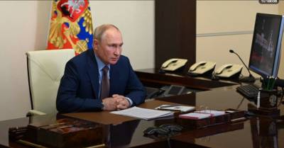 Путин дал указ выплатить всем пенсионерам по 10 тысяч рублей