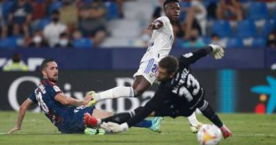 Дубль Винисиуса спас «Реал» от поражения в матче с «Леванте»
