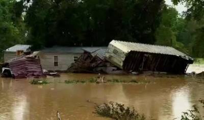 Более 20 человек погибли при наводнении на востоке США